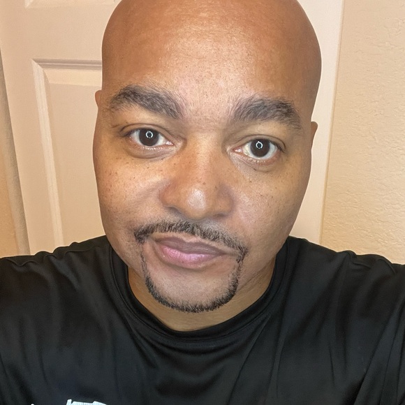 Meet your Posher, Leo - Picture 1 of 1